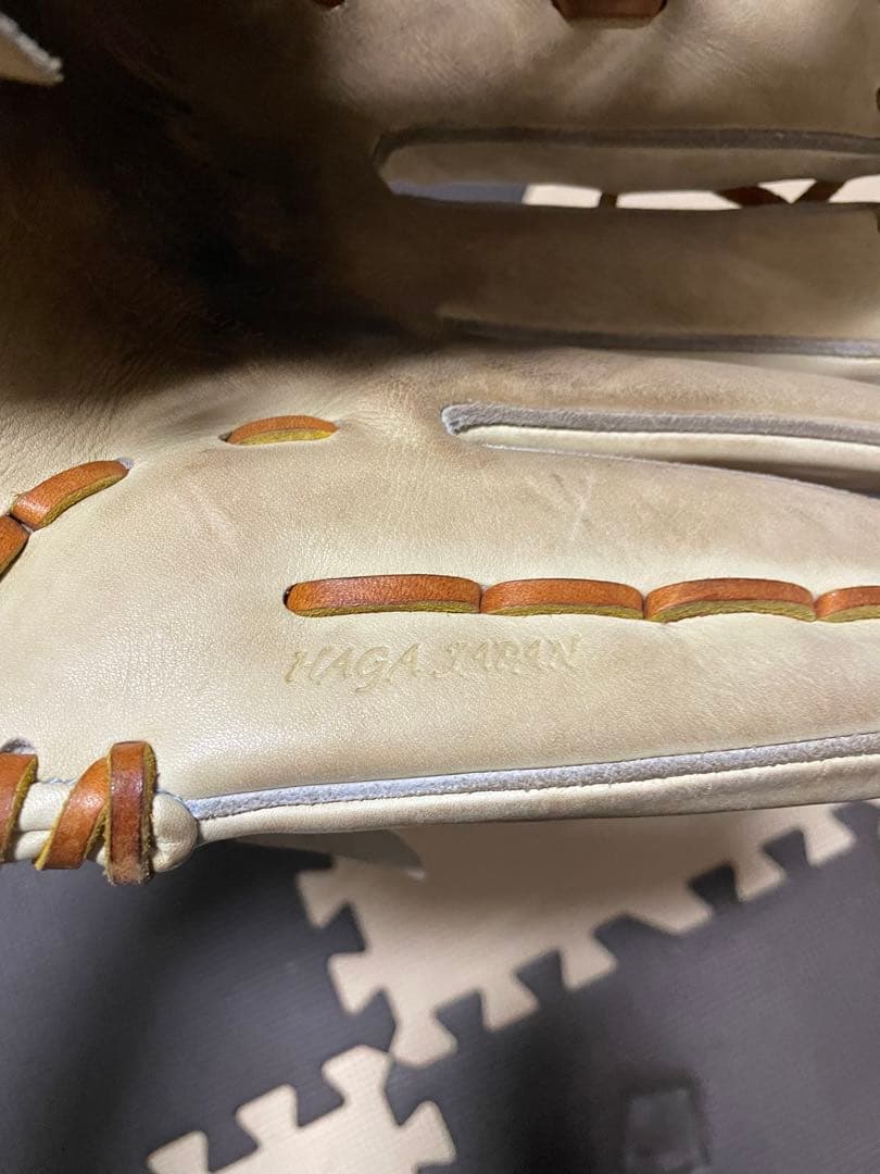 ミズノ芳賀ジャパン ブロンド硬式か外野手用