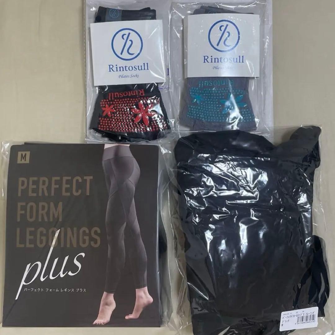 【即日発送可】Rintosull ピラティスウェアセット Mサイズ　靴下セット