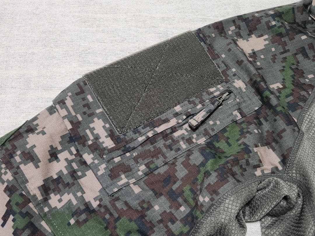 【新品】韓国軍　大韓民国陸軍　戦闘服　コンバットシャツ　TYR　私物品