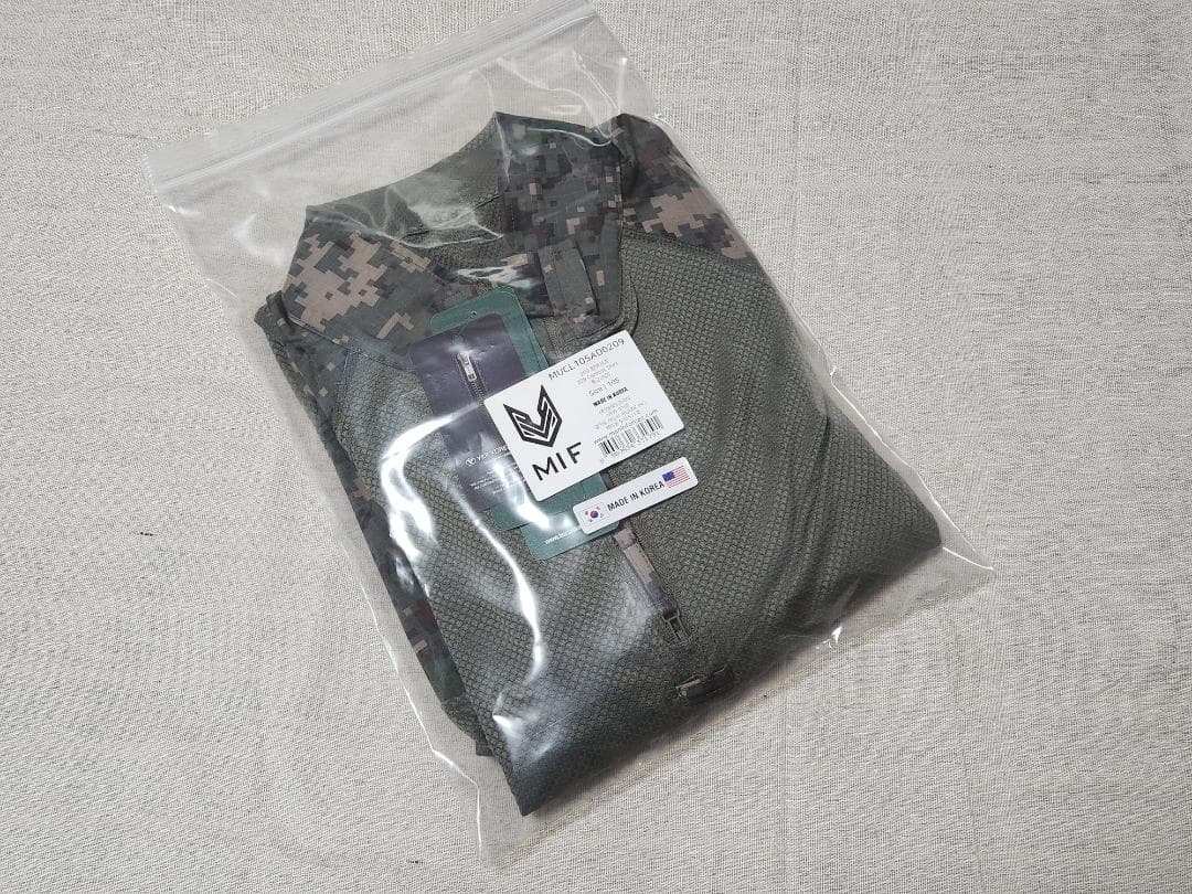 【新品】韓国軍　大韓民国陸軍　戦闘服　コンバットシャツ　TYR　私物品