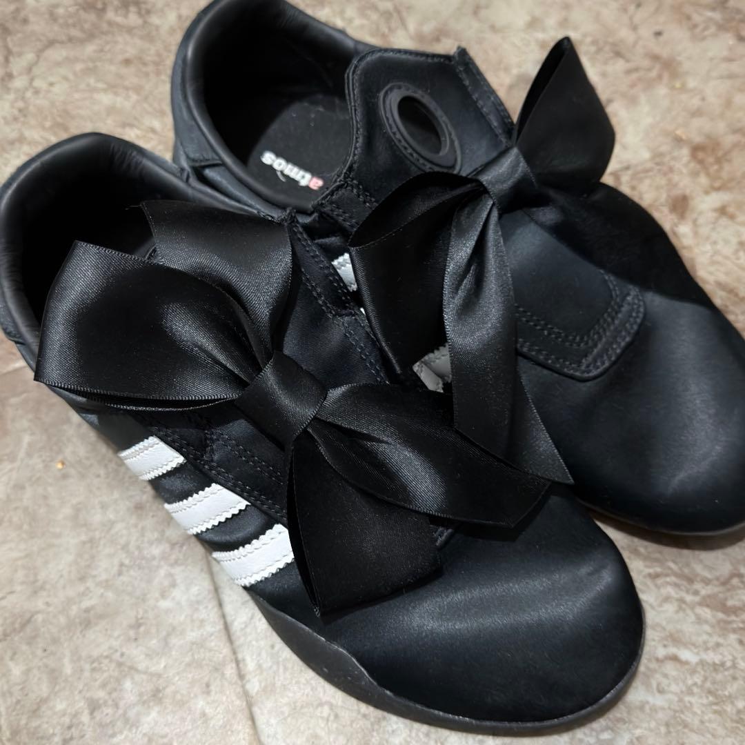 ㅋ*ㅋ様 adidas リボン　スニーカー