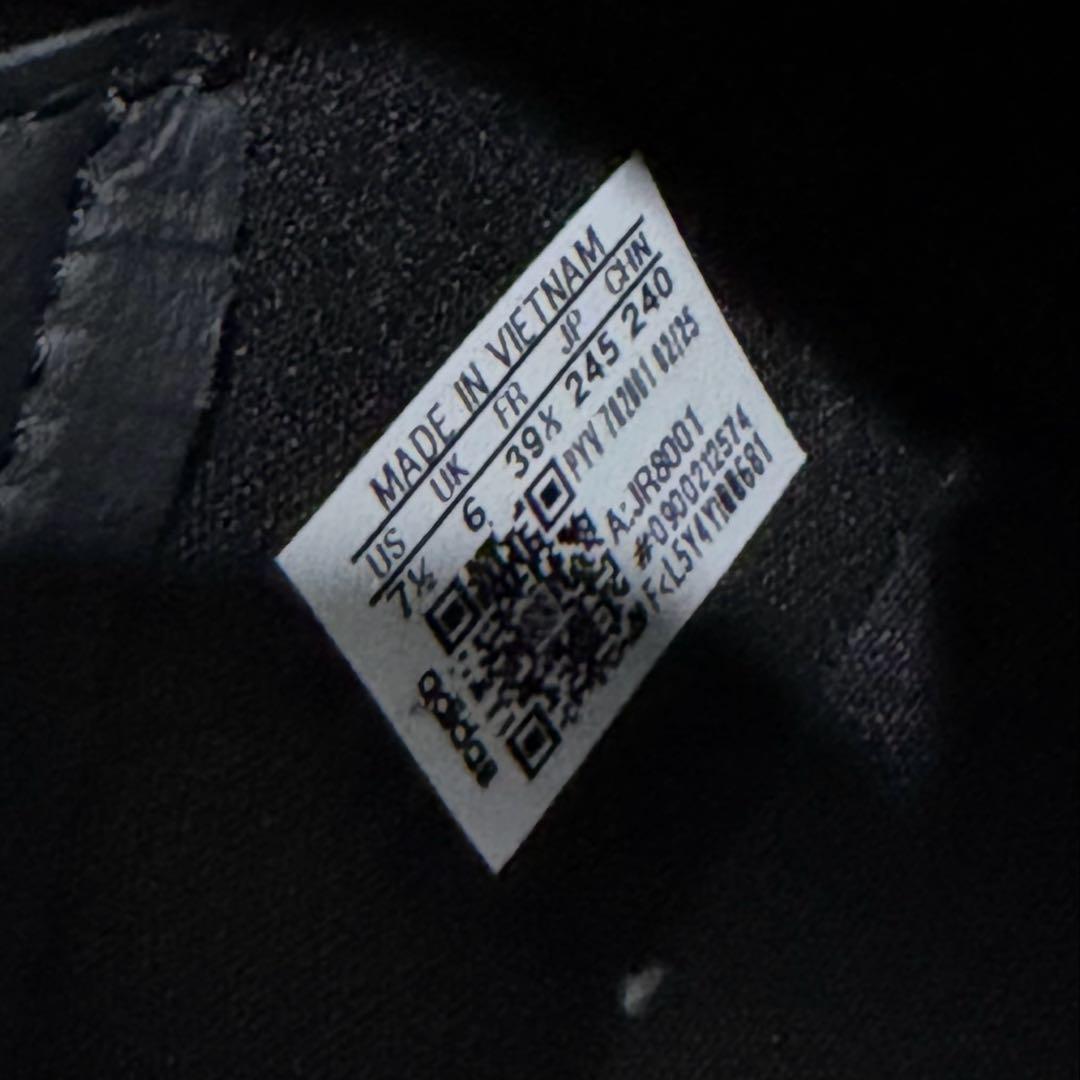 ㅋ*ㅋ様 adidas リボン　スニーカー