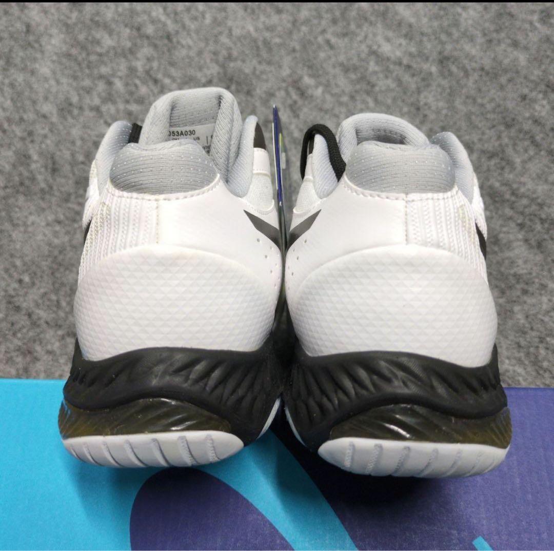 底値！新品タグ付きアシックス　バレーボールシューズ24.5cm