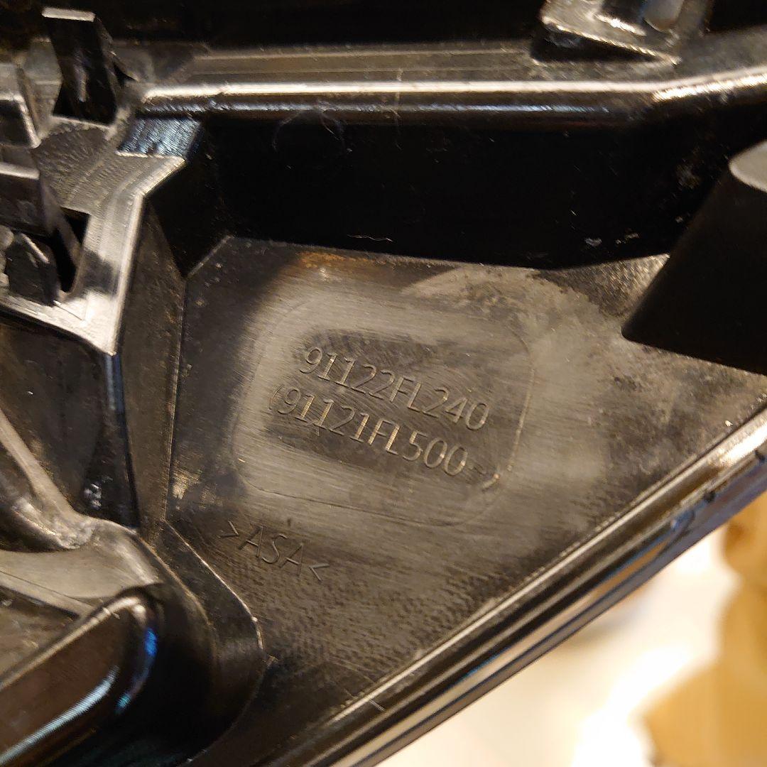 スバル フロントグリル