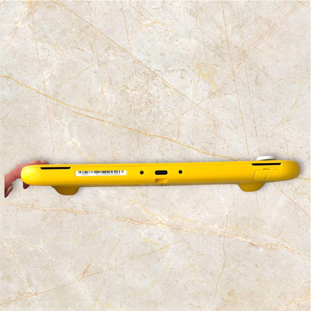 【suzu】　SwitchLite本体　イエロー　充電器 ケース付き