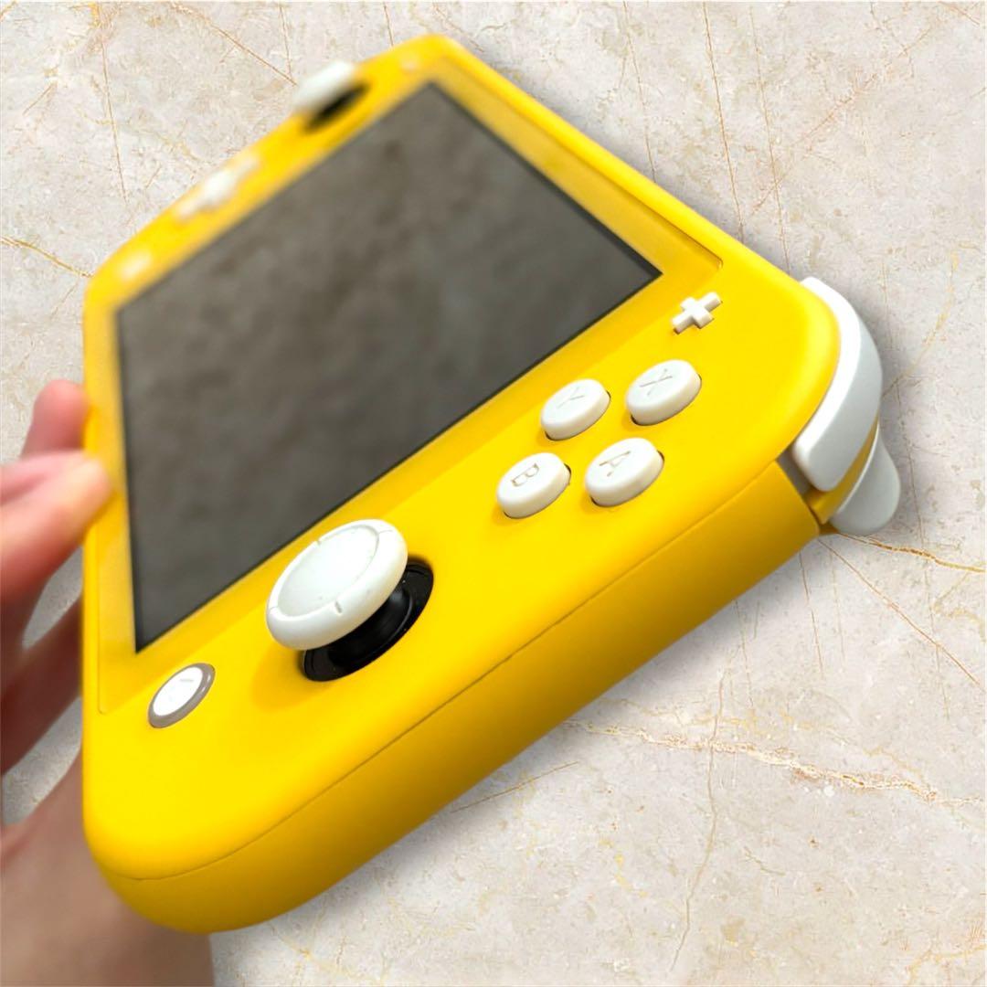 【suzu】　SwitchLite本体　イエロー　充電器 ケース付き