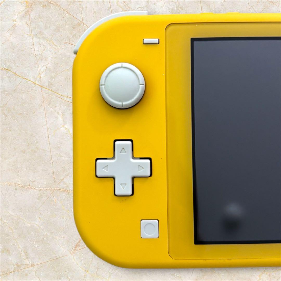 【suzu】　SwitchLite本体　イエロー　充電器 ケース付き