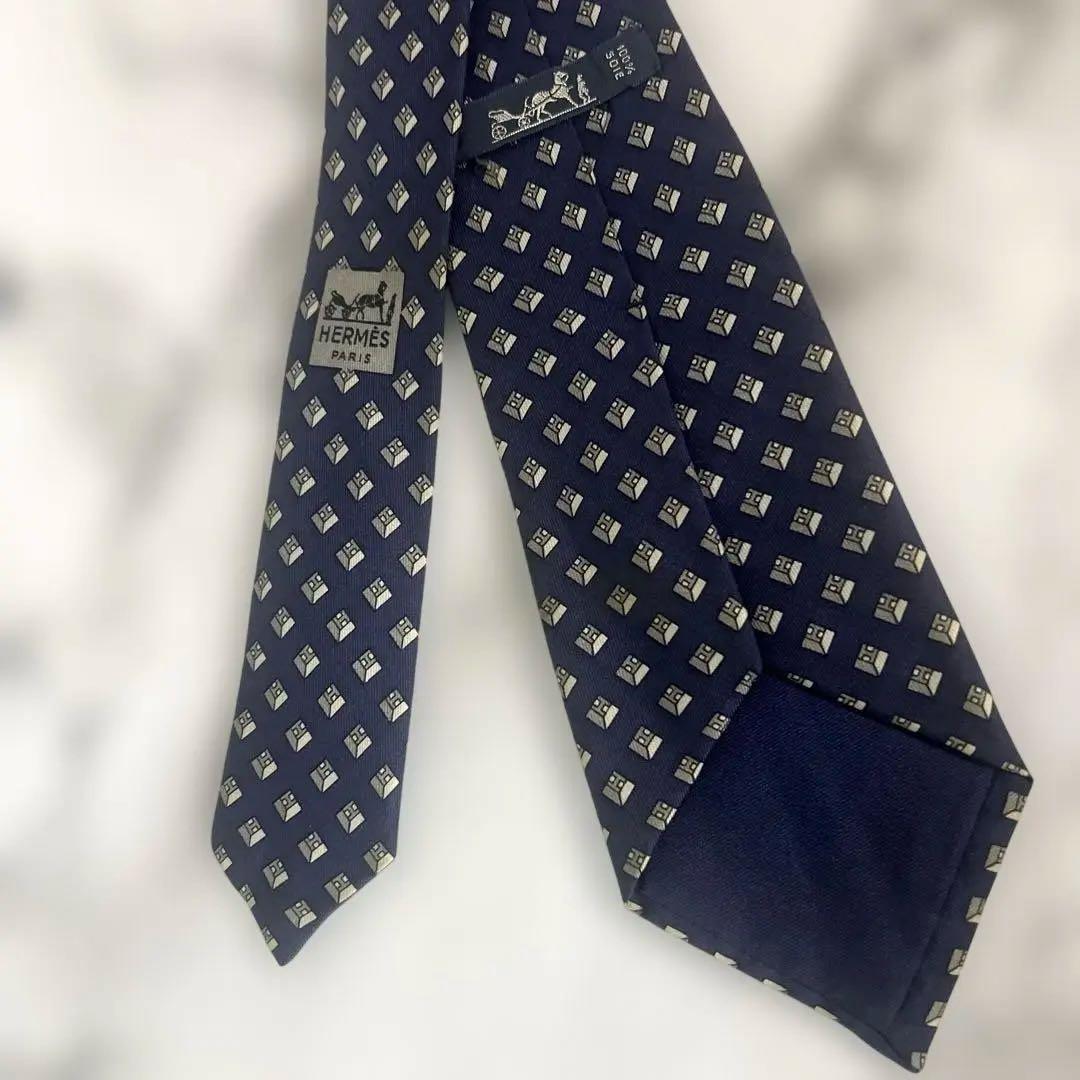 【正規品】エルメス　HERMES シルクネクタイ　美品