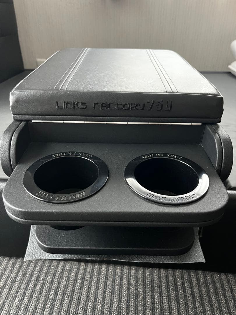 ハイエース　標準ボディ　センターコンソールボックス