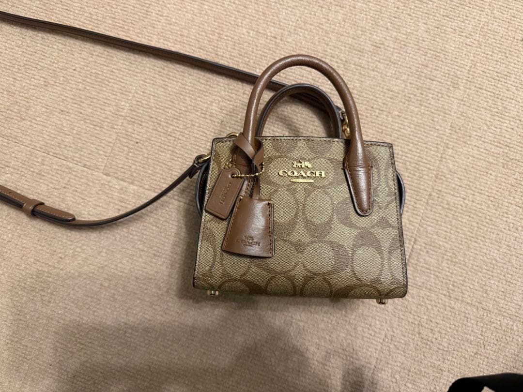 き*き様 Coach ショルダーバッグ ベージュ/ブラウン