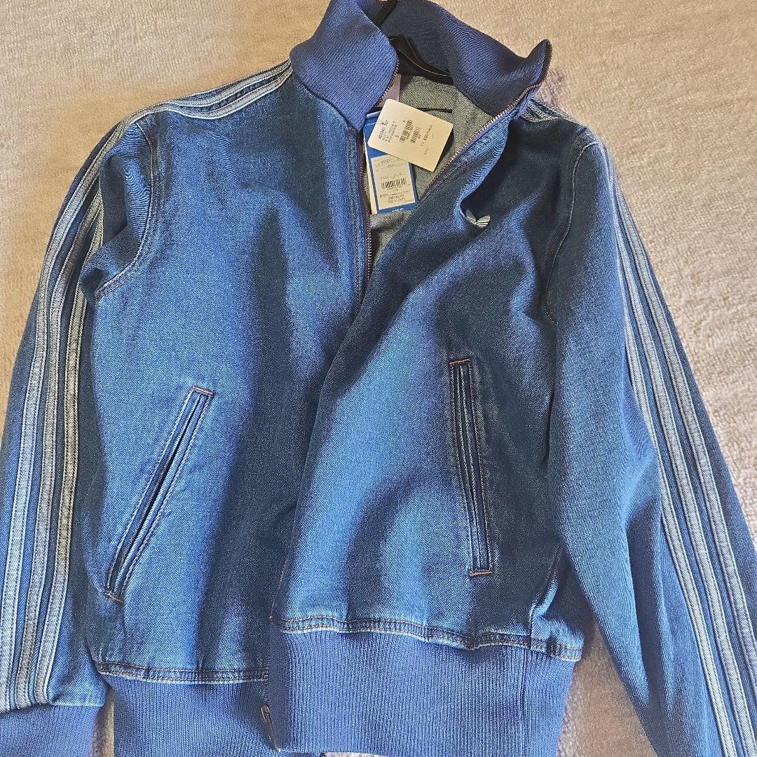 アディダス　ウェア　KD1517