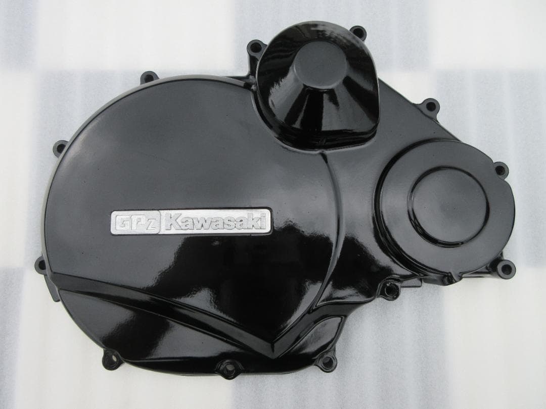 送料込み！カワサキ GPZ900R クラッチ・ポイントカバー 塗装済み中古良品
