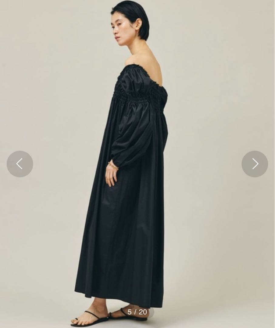 カレンソロジー 2way ギャザーワンピース　ブラック　フレアー　オフショルダー