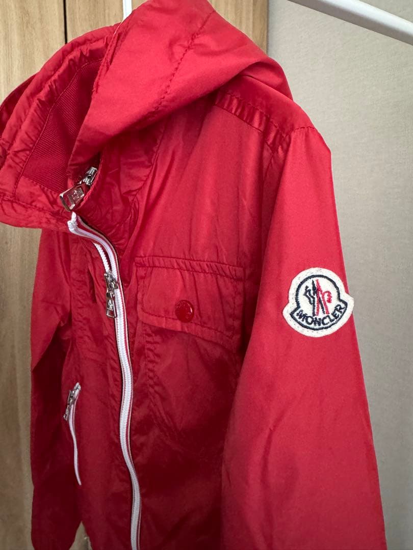 MONCLER レッド フード付きジャケット 6