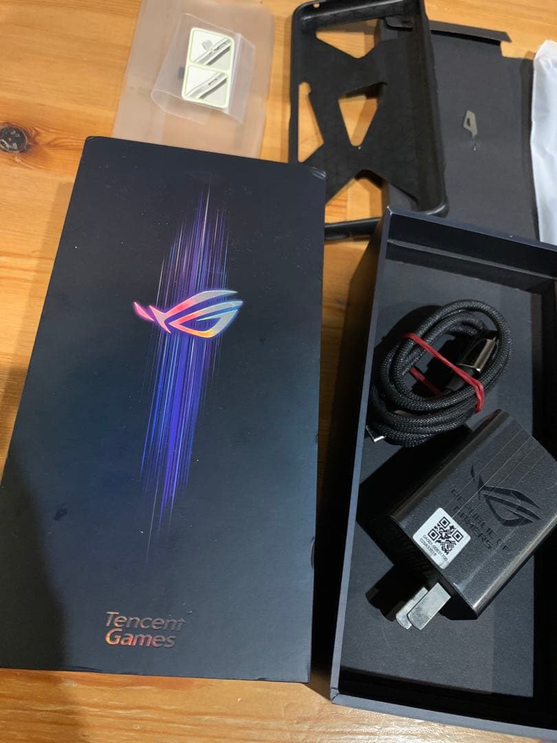 ★ASUS ROG PHONE 3 12/256 ゲーミングスマホ　フルセット！