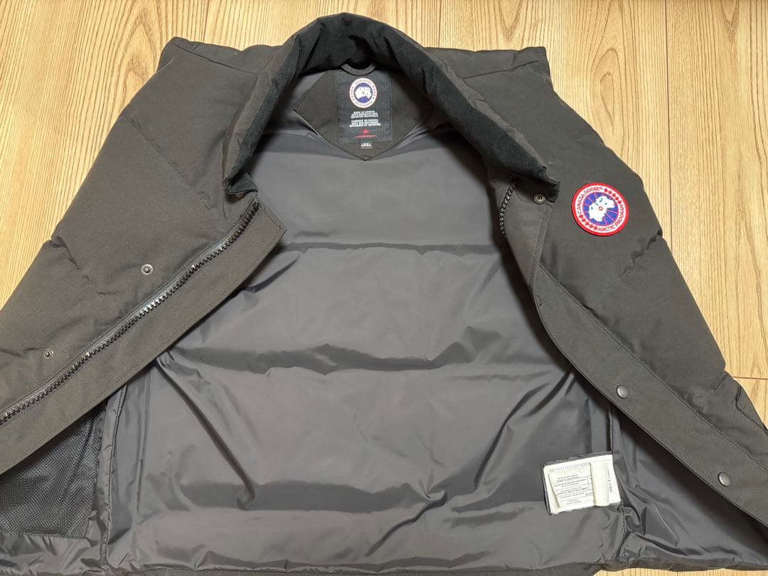 【超美品】  ブラック ダウンベスト