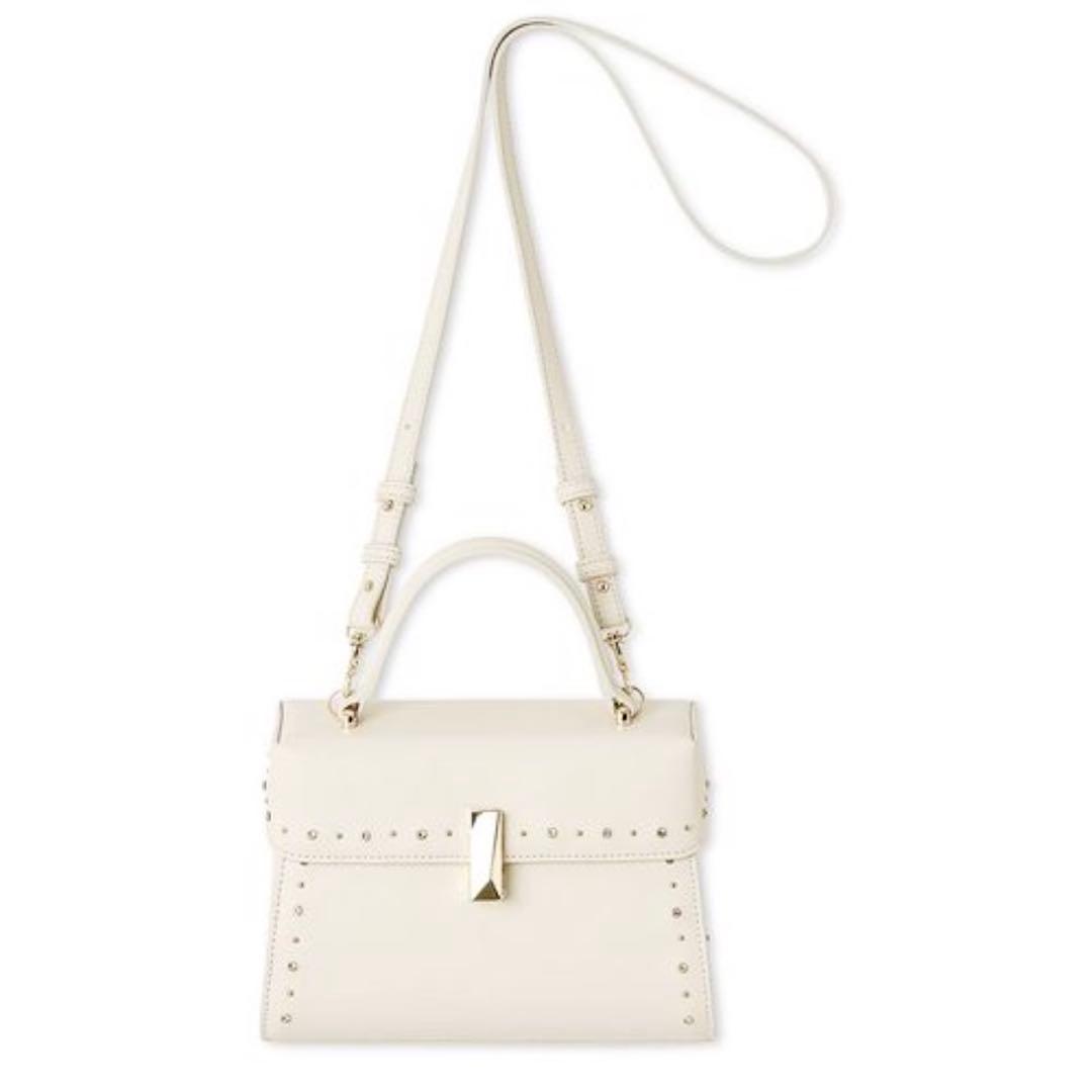 セルフォード リュタンビジュースタッズポシェット アイボリー M