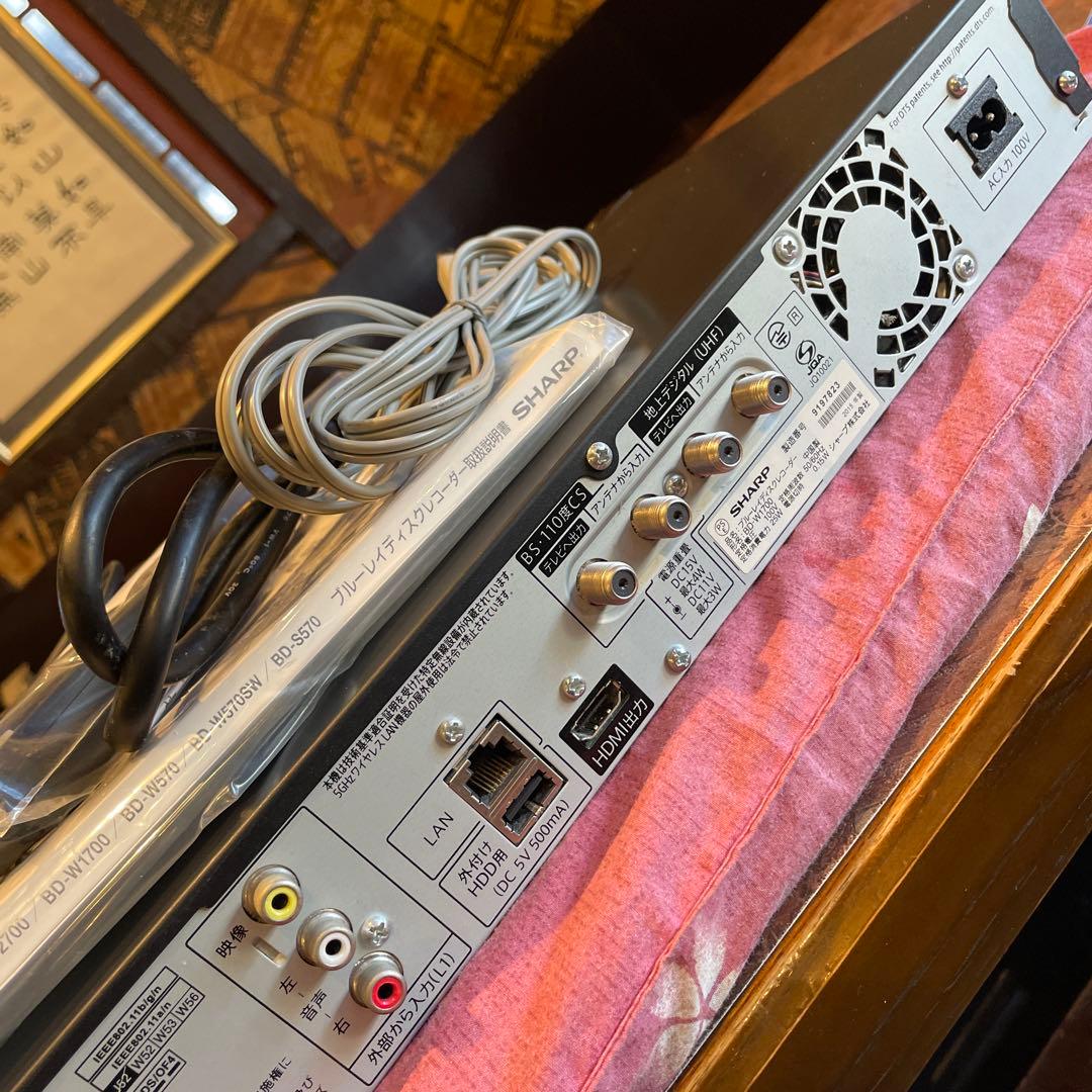 SHARP BD-W1700 12倍録 1TB 純正リモ等付フル装備 完動品！