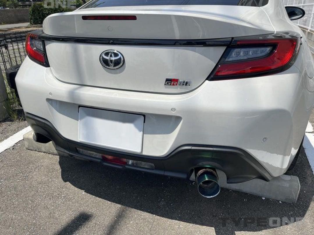 GR86 ZN8！BRZ ZD8 ！オリジナル右出し砲弾ストレート