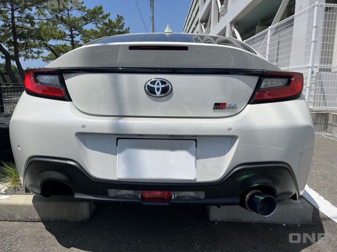 GR86 ZN8！BRZ ZD8 ！オリジナル右出し砲弾ストレート