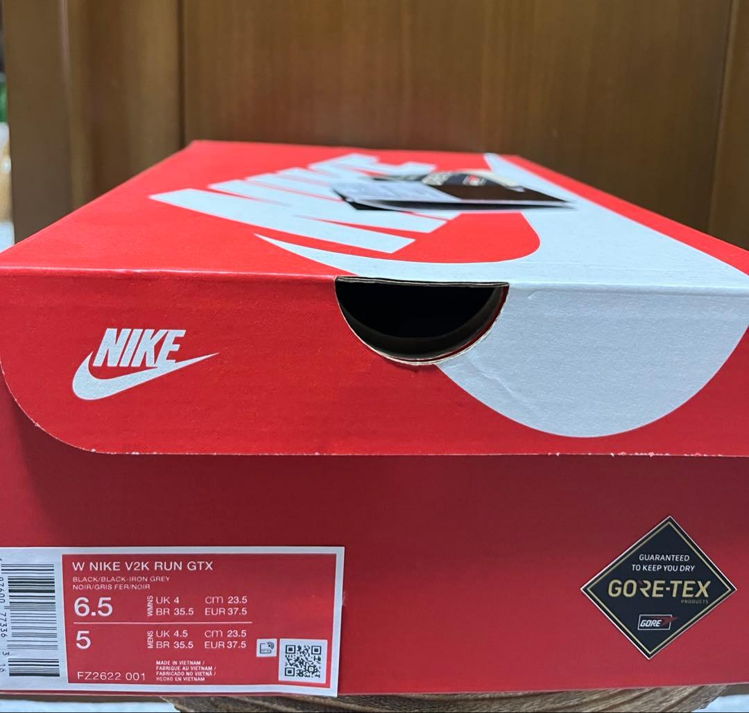 NIKE v2k run GTX ／ Black 23.5cm