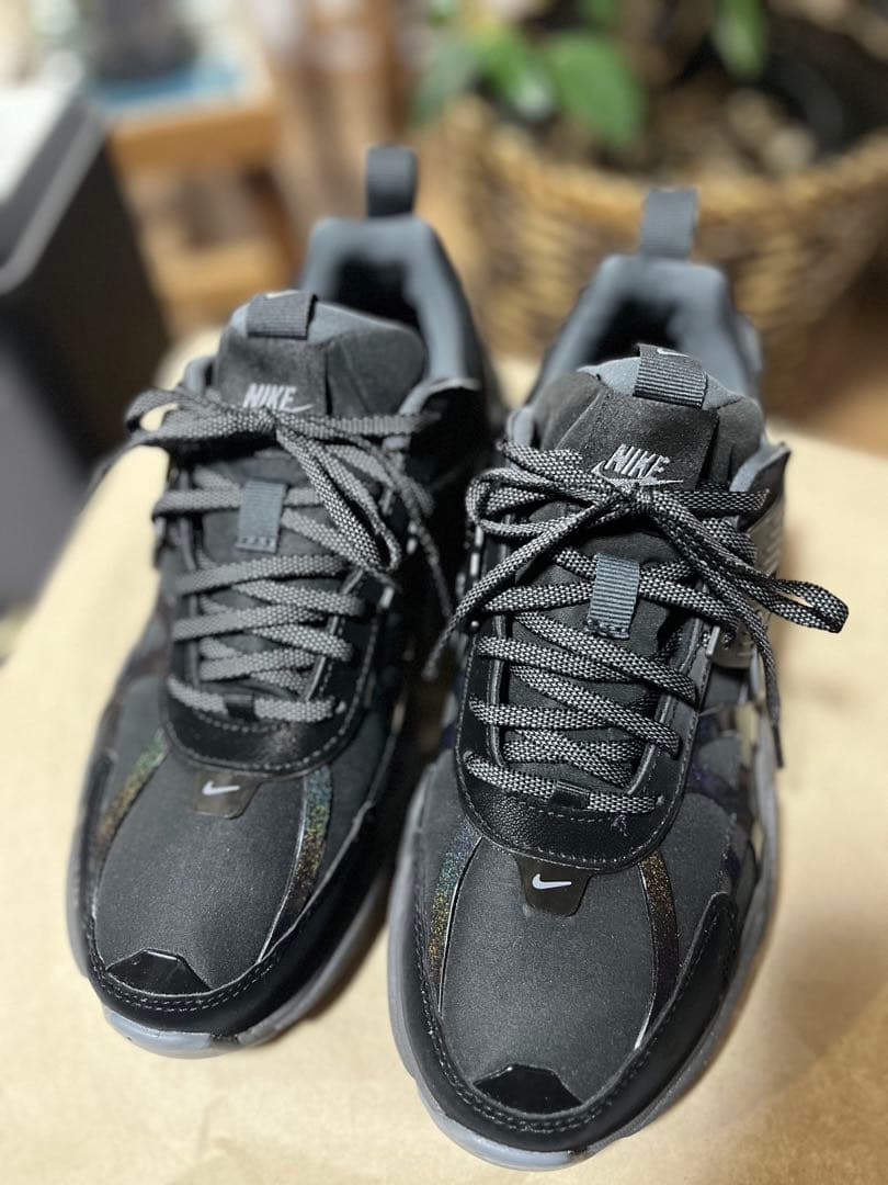 NIKE v2k run GTX ／ Black 23.5cm
