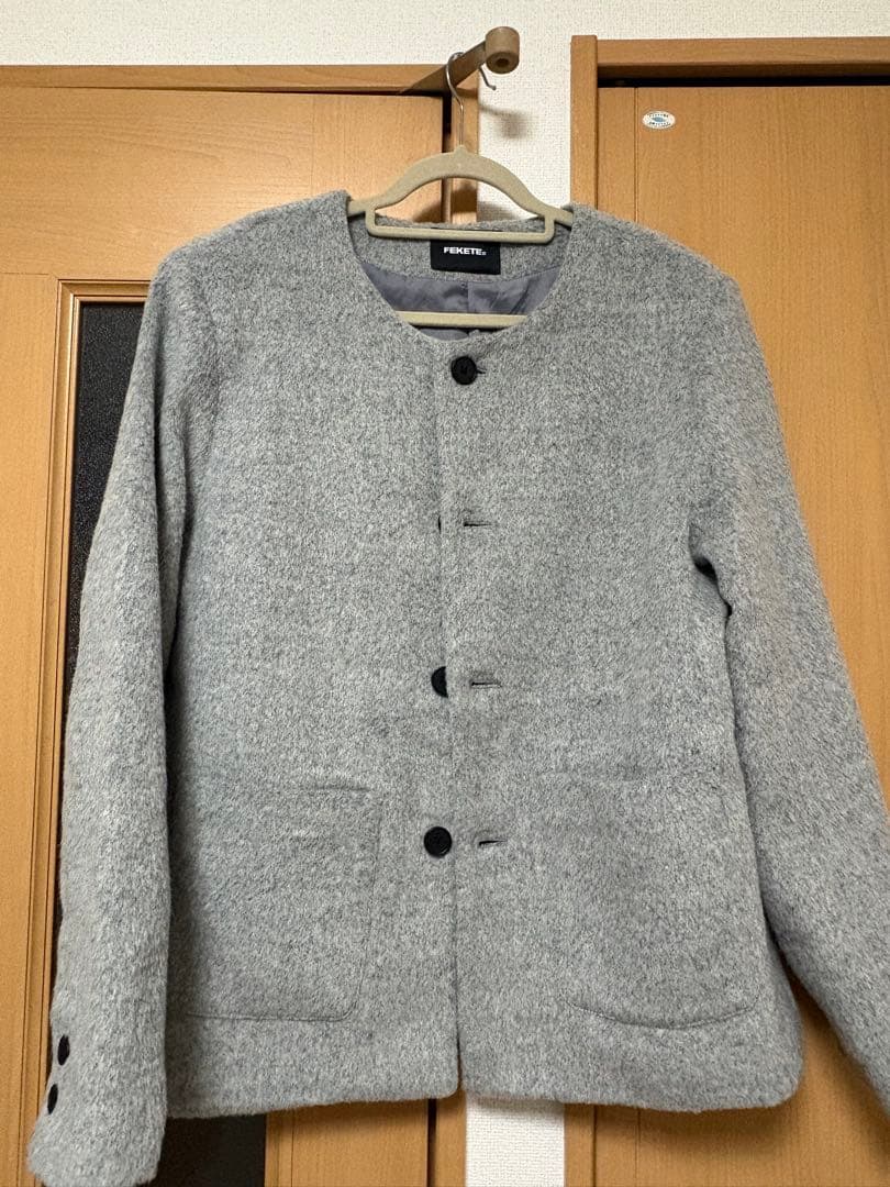 FEKETE グレー ノーカラージャケット M
