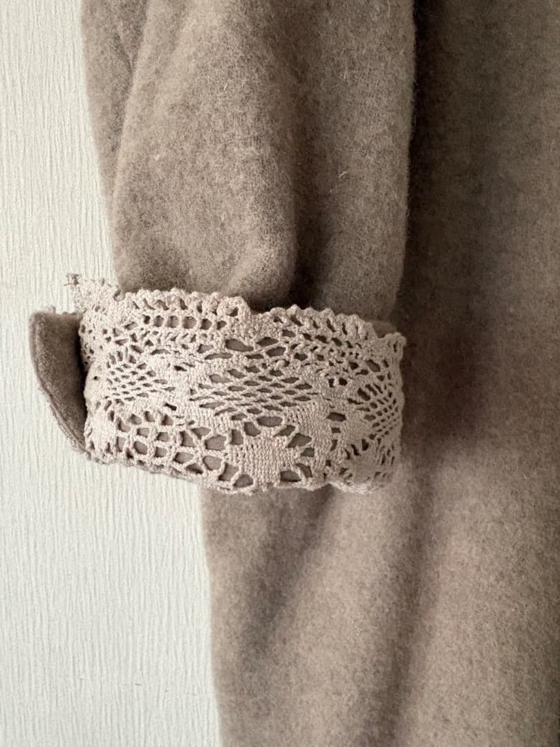 まゆゆ ツハルバイサマンサモスモス 袖口レースウール混コート ベージュ