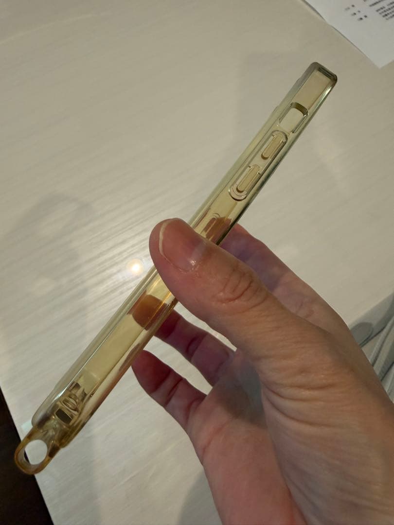 RIMOWA iPhone15Proストラップ付き