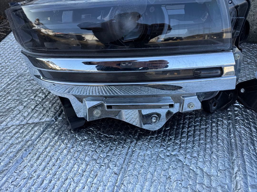 スペーシア MK54S/MK94S 純正 LED 右 左ヘッドライト KOITO