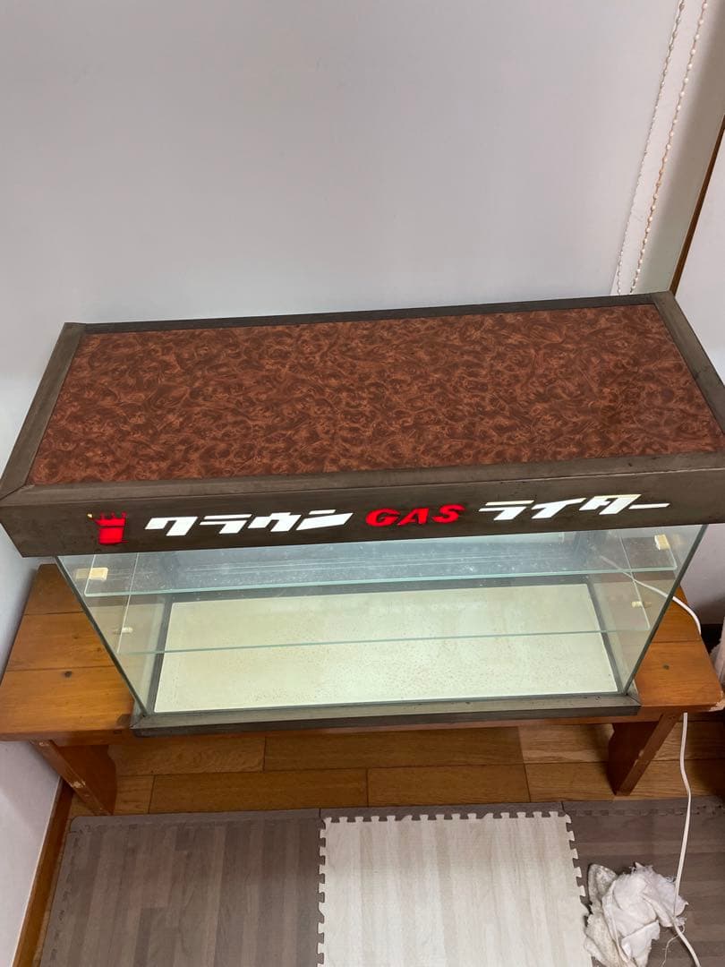 タッチタッチ　レトロ　引き取り　手渡し　クラウンガスライター　ガラスケース