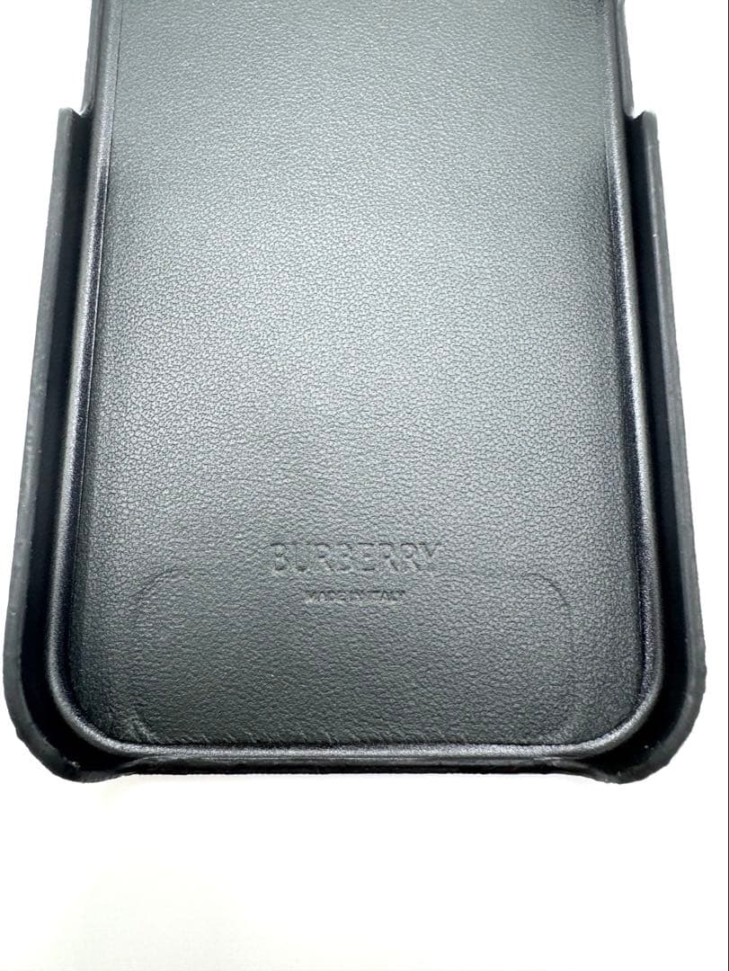 【BURBERRY】 iPhone15proケース