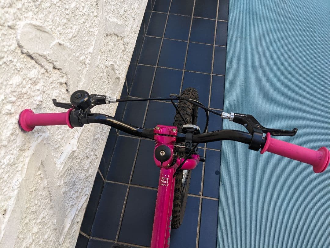 ヨツバサイクル 20インチ クリスタルピンク