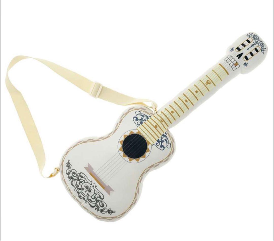 ミゲル、ヘクター、エルネスト・デラクルス クッション ギター リメンバーミー