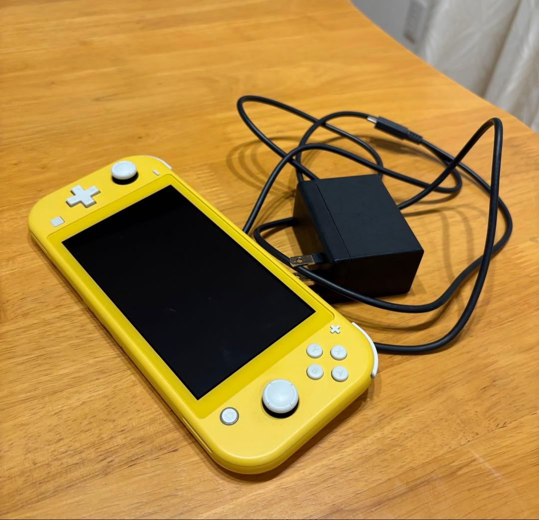 Switchライト　充電器　イエロー