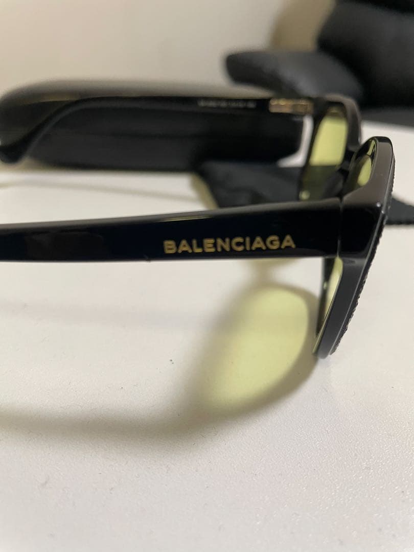 鉄*団様 BALENCIAGA キャットアイサングラス