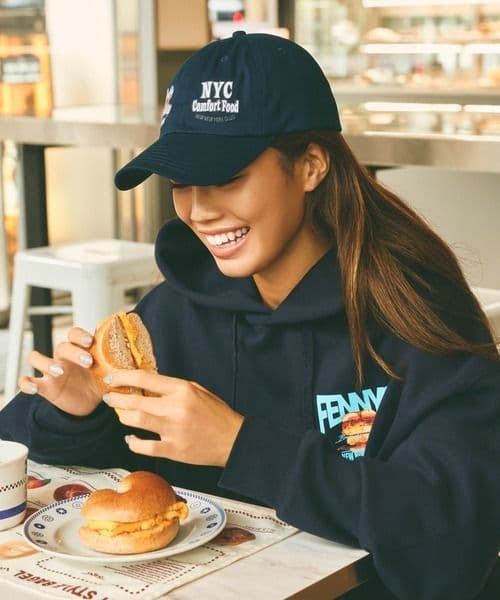 商談中新品未使用未開封【NEW NEW YORK XMAS】コラボフーディ