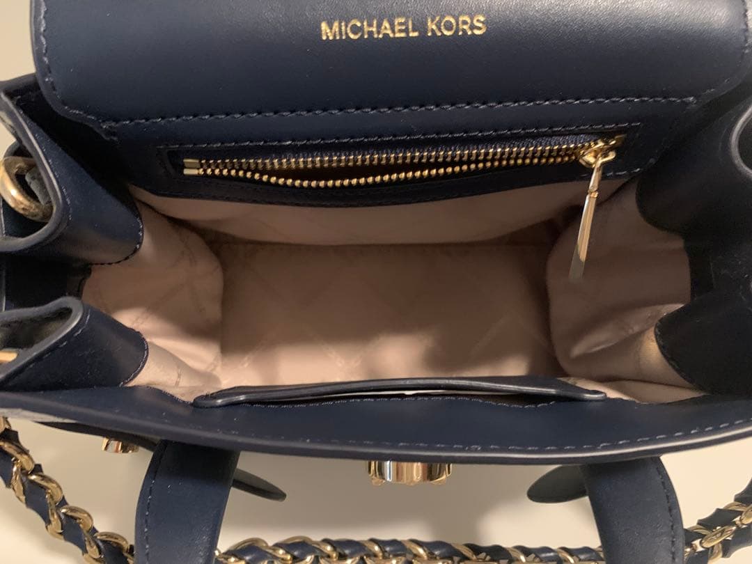 マイケルコース カルメン フラップ