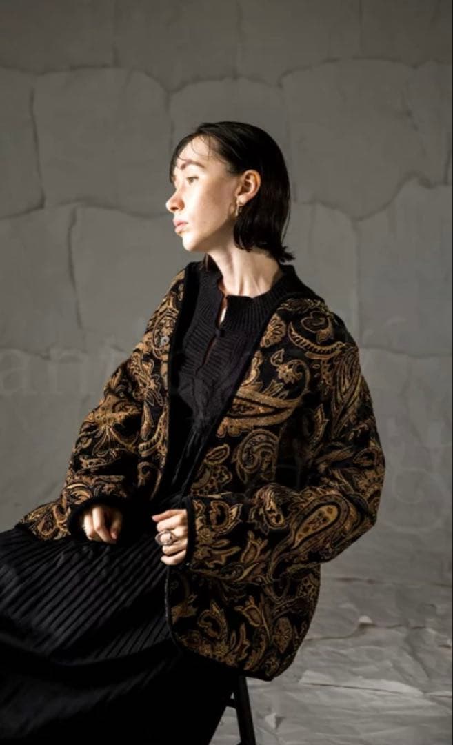 アンティカ　ペイズリー柄ジャガードジャケット