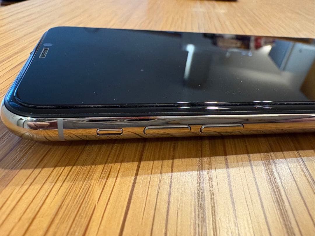 Apple iPhone 11 Pro シルバー 本体