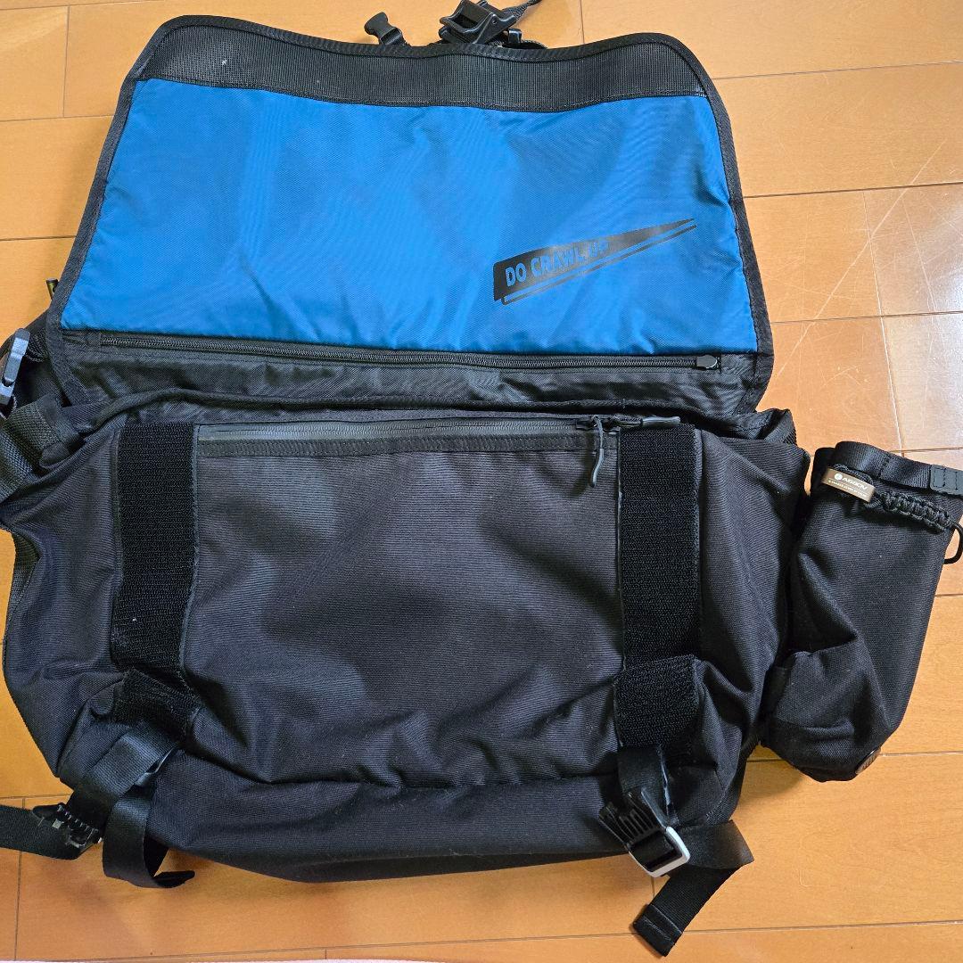 AS20V ブラック メッセンジャーバッグ 中型