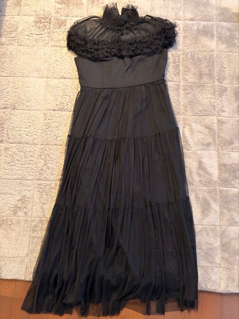 Acka. シアーショルダー ロングドレス ブラック