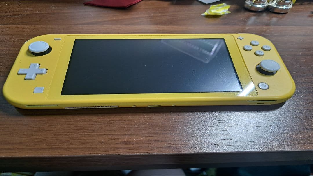 【美品】Nintendo Switch Lite イエロー