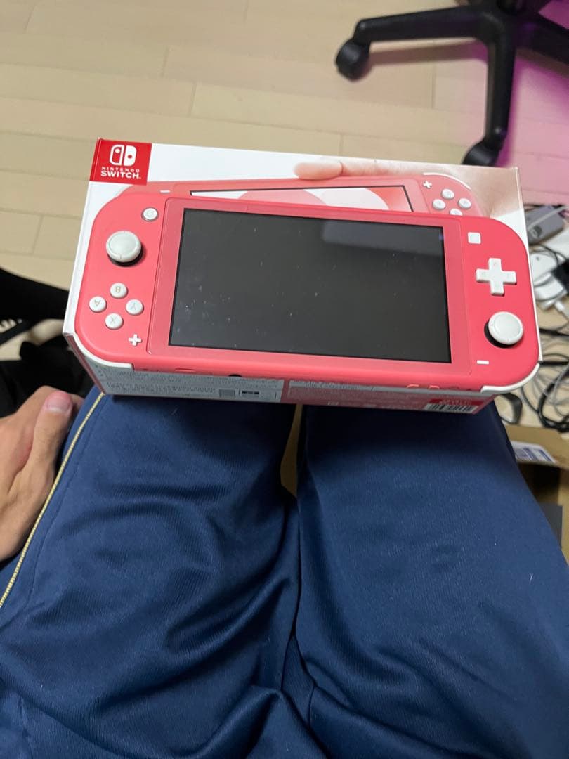 Nintendo Switch Lite ピンク 箱付き 充電器付き