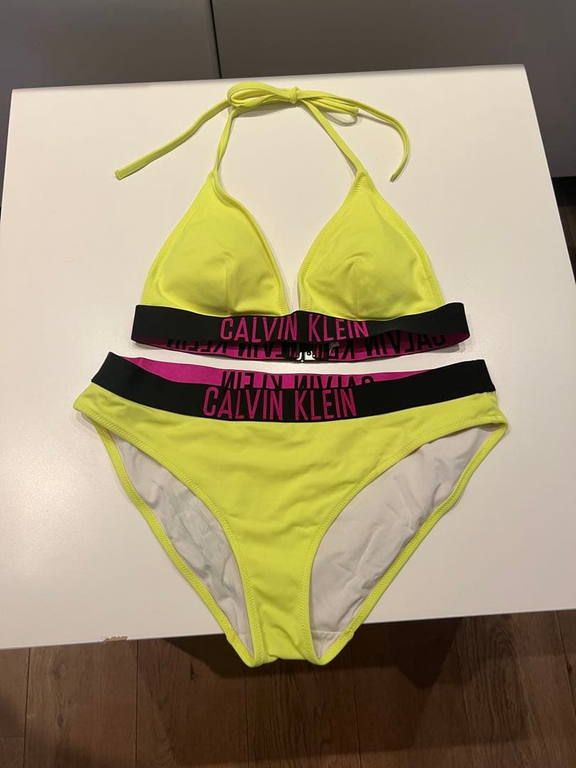 【レア】カルバンクライン ビキニ　水着