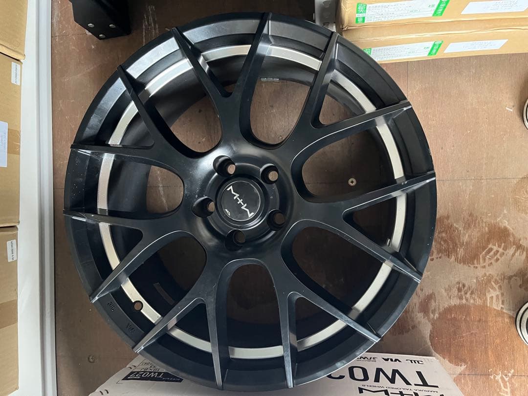 テスラホイールMID TW027 マットブラック 4本セット