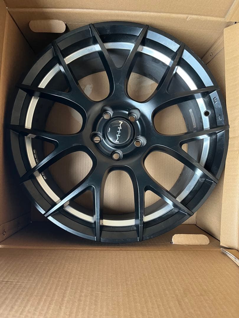 テスラホイールMID TW027 マットブラック 4本セット