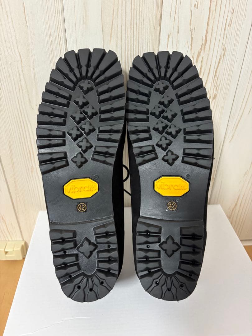 ね*で様 新品 ビブラム × オープニングアクト ヌバックレザー モカシン シュ