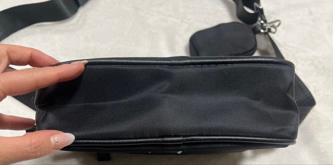 【並行輸入品】プラダ ショルダーバッグ