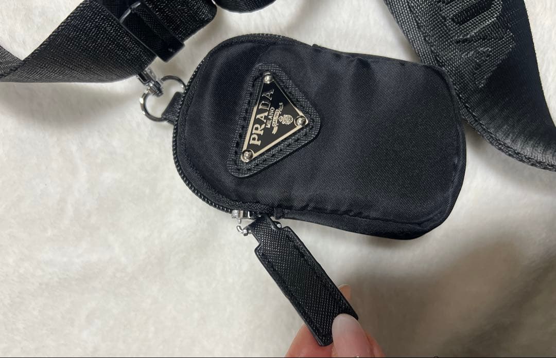 【並行輸入品】プラダ ショルダーバッグ